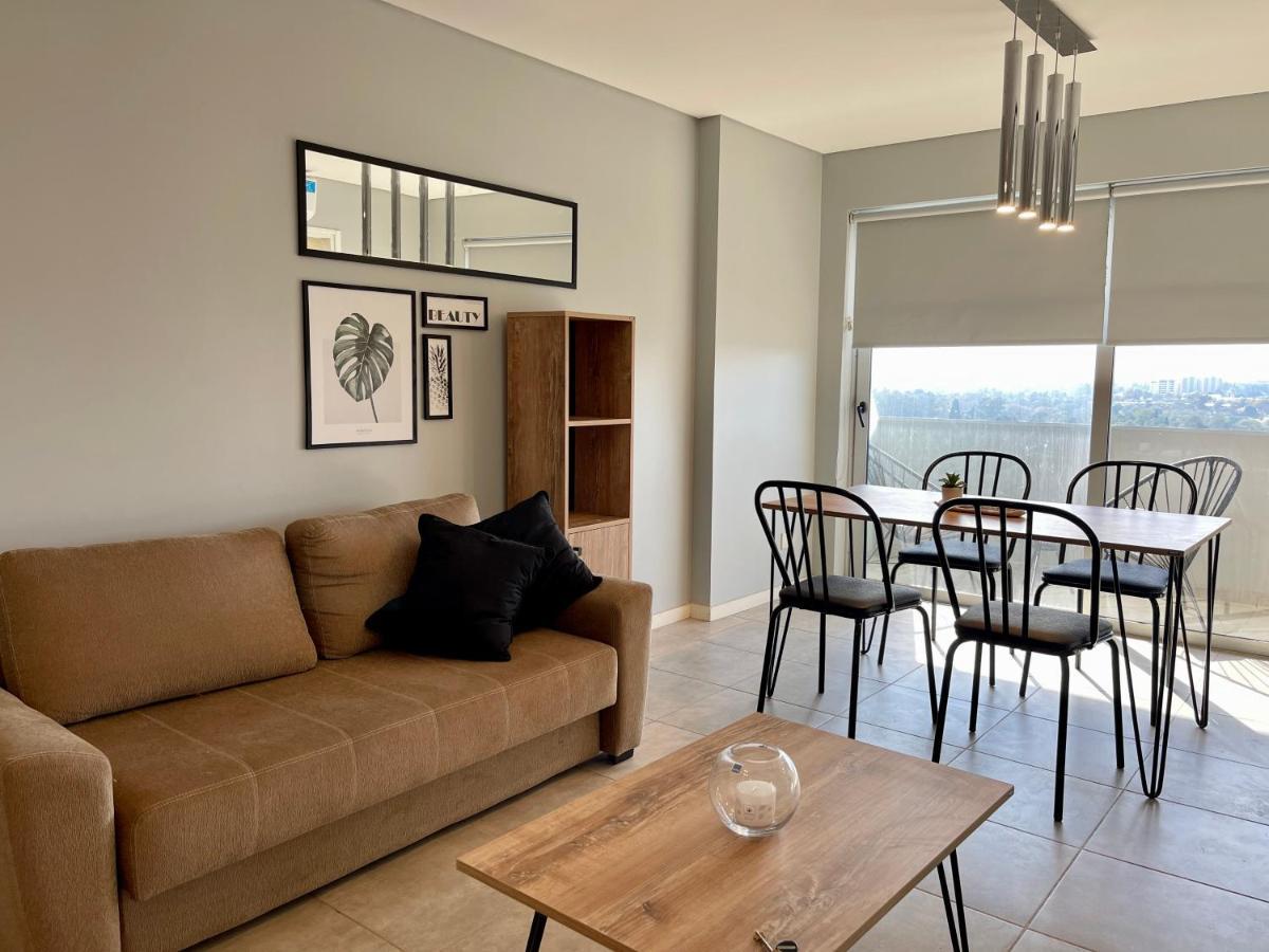 Rent A Flat - Apartment *